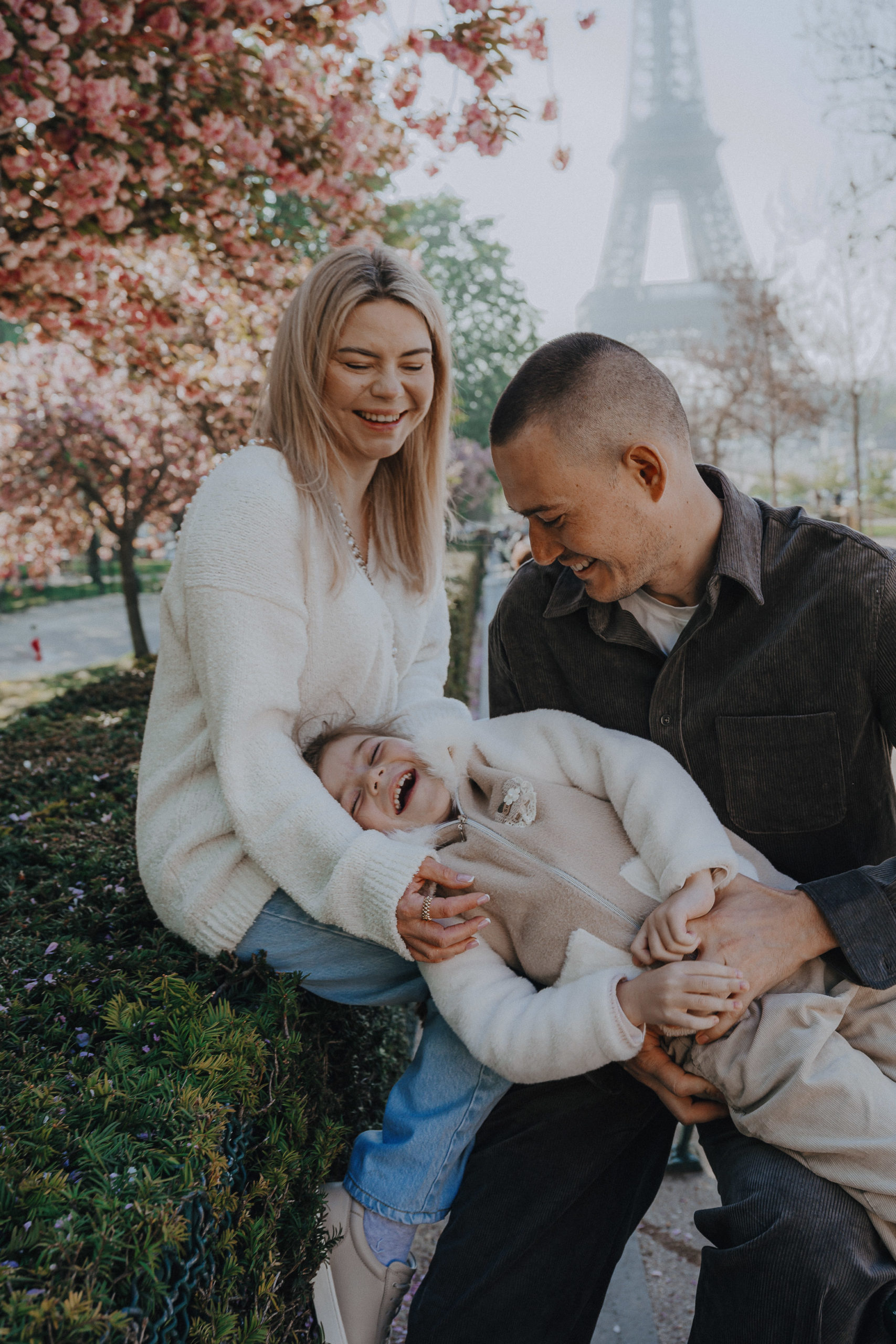 paris photo love-family small55